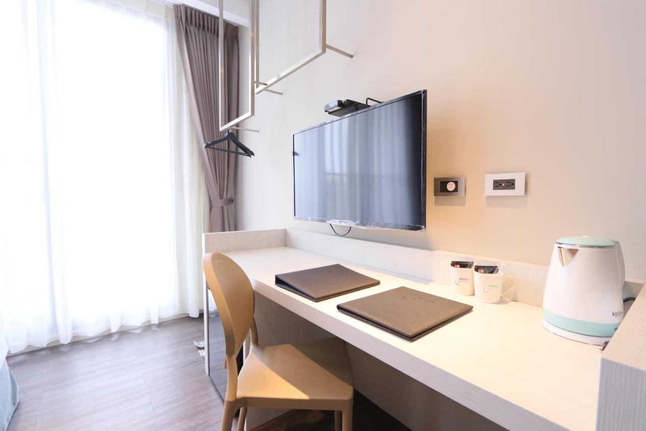 Hotel Hesper Hsr Taichung Buitenkant foto