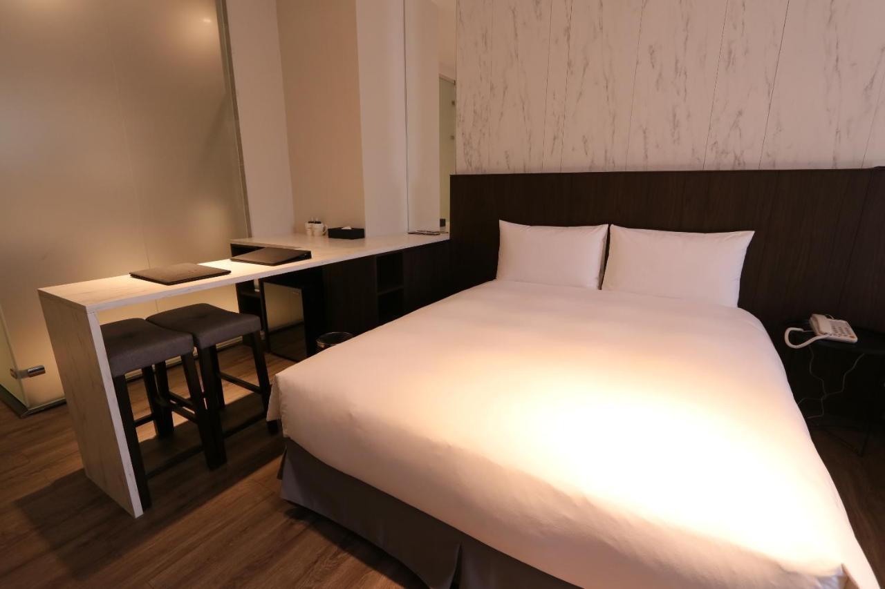 Hotel Hesper Hsr Taichung Kamer foto