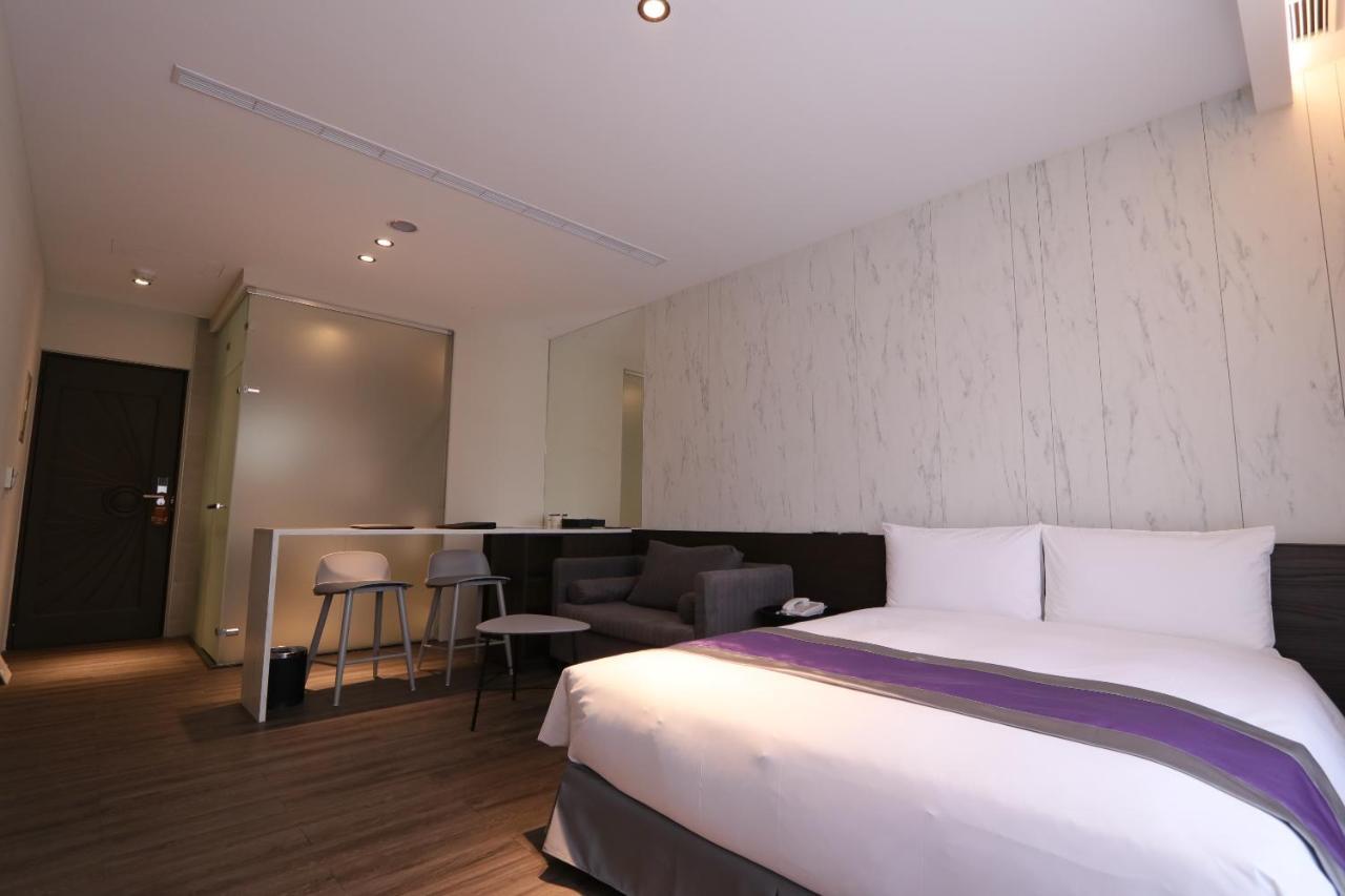 Hotel Hesper Hsr Taichung Buitenkant foto