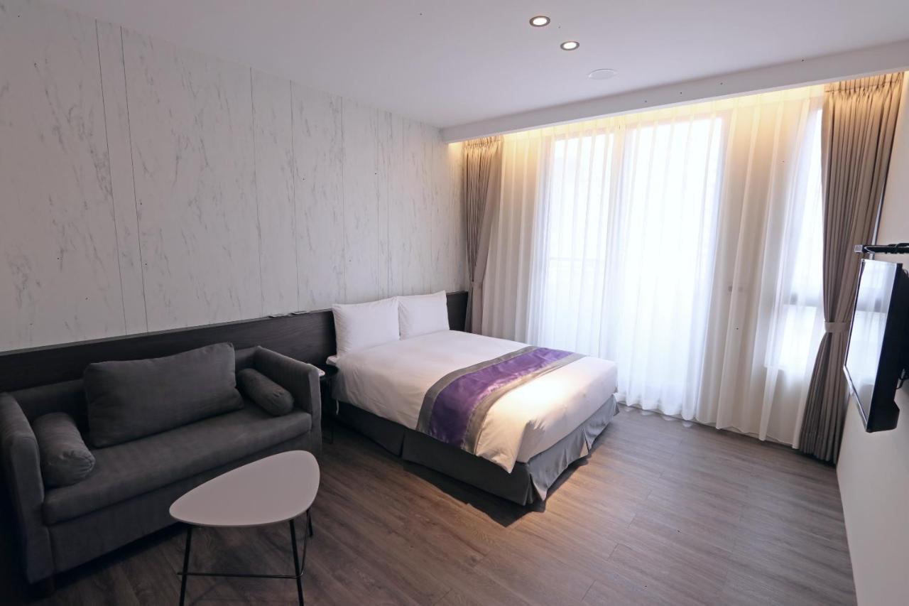 Hotel Hesper Hsr Taichung Buitenkant foto