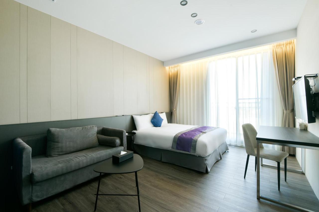 Hotel Hesper Hsr Taichung Buitenkant foto