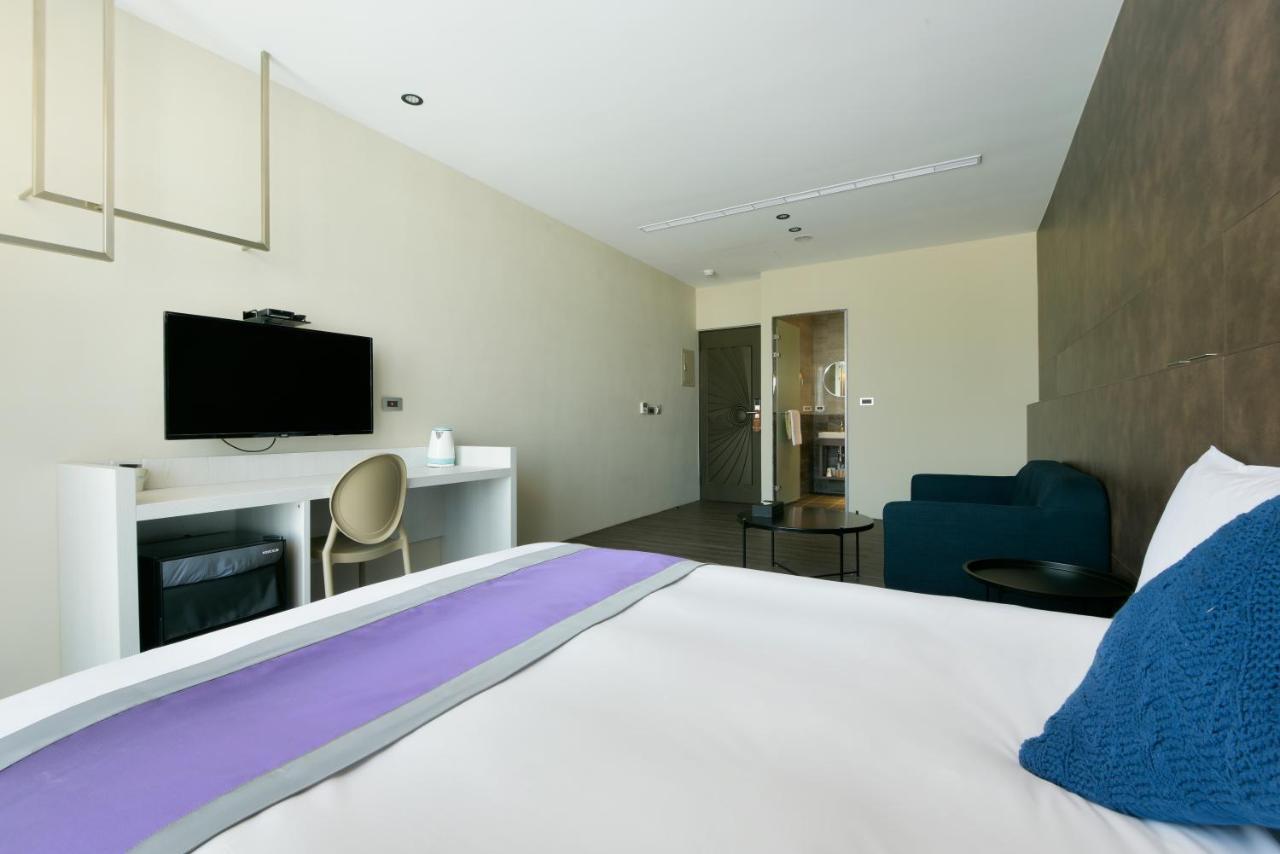 Hotel Hesper Hsr Taichung Buitenkant foto