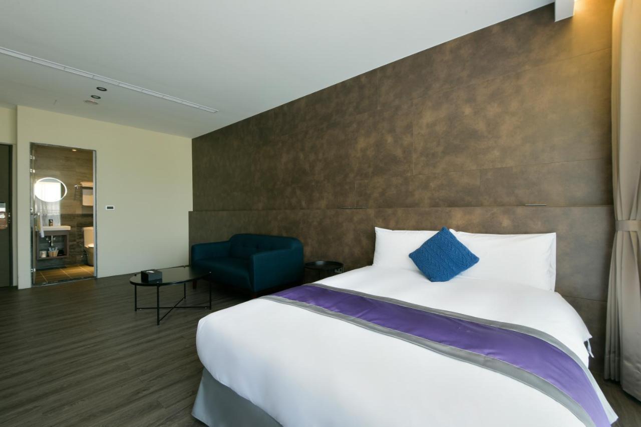 Hotel Hesper Hsr Taichung Buitenkant foto