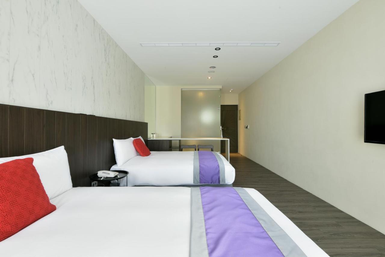 Hotel Hesper Hsr Taichung Buitenkant foto