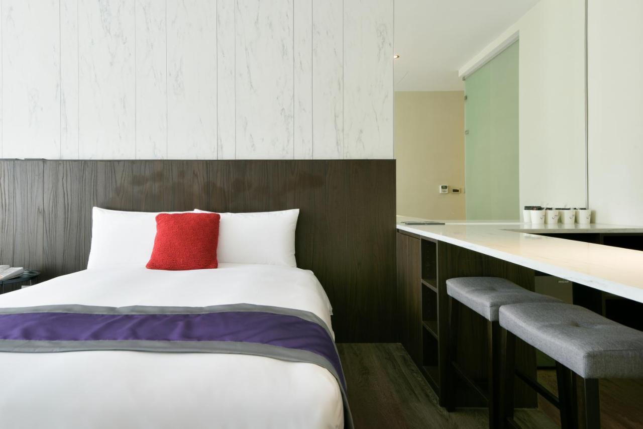 Hotel Hesper Hsr Taichung Buitenkant foto